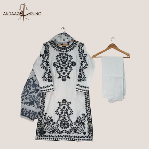 Black & White Fully Embroidered Lawn Suit – 3 Piece | Party Wear Collection